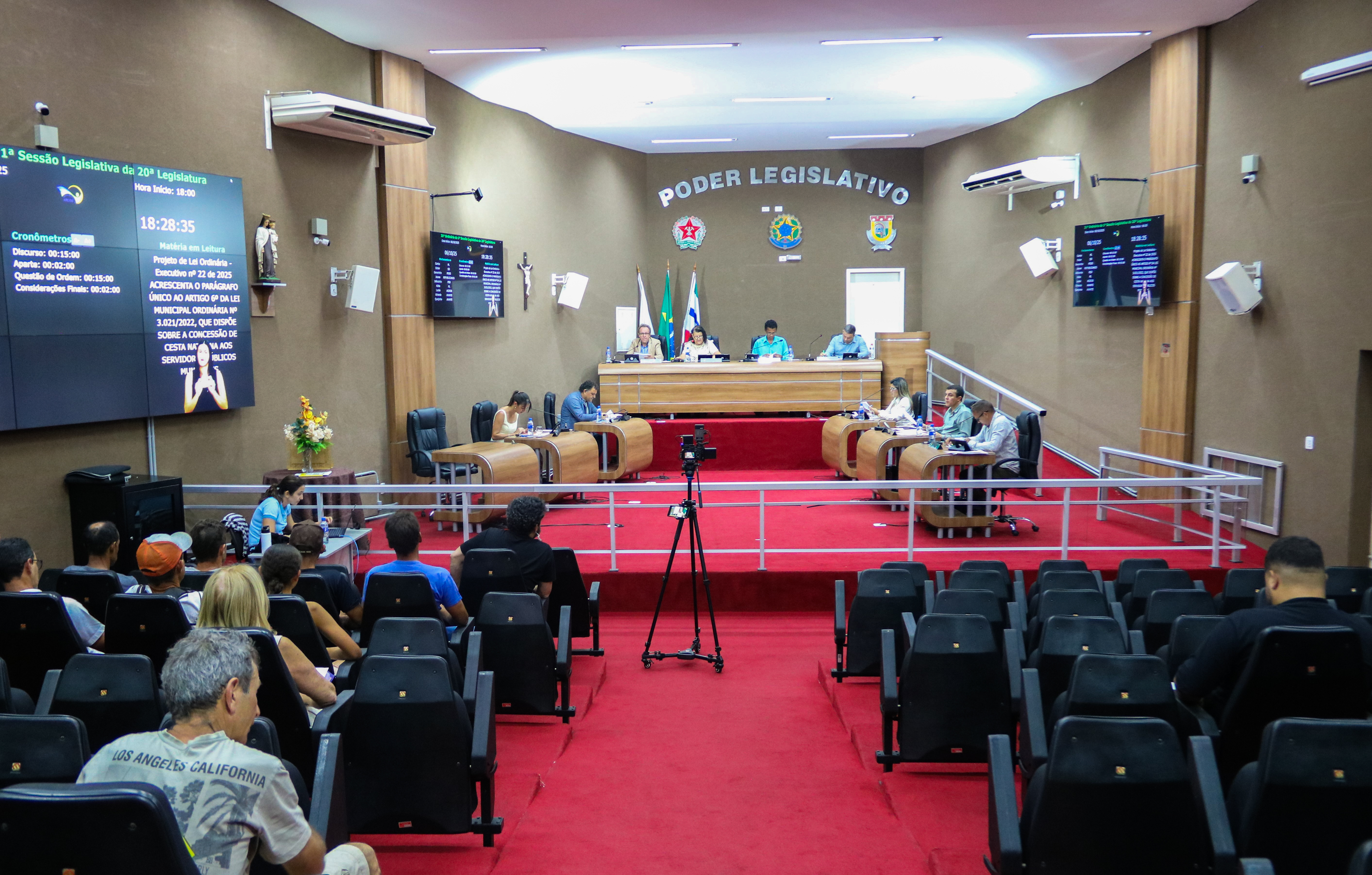 Câmara aprova novas regras de segurança para instituições de ensino municipais e parques públicos em Arcos