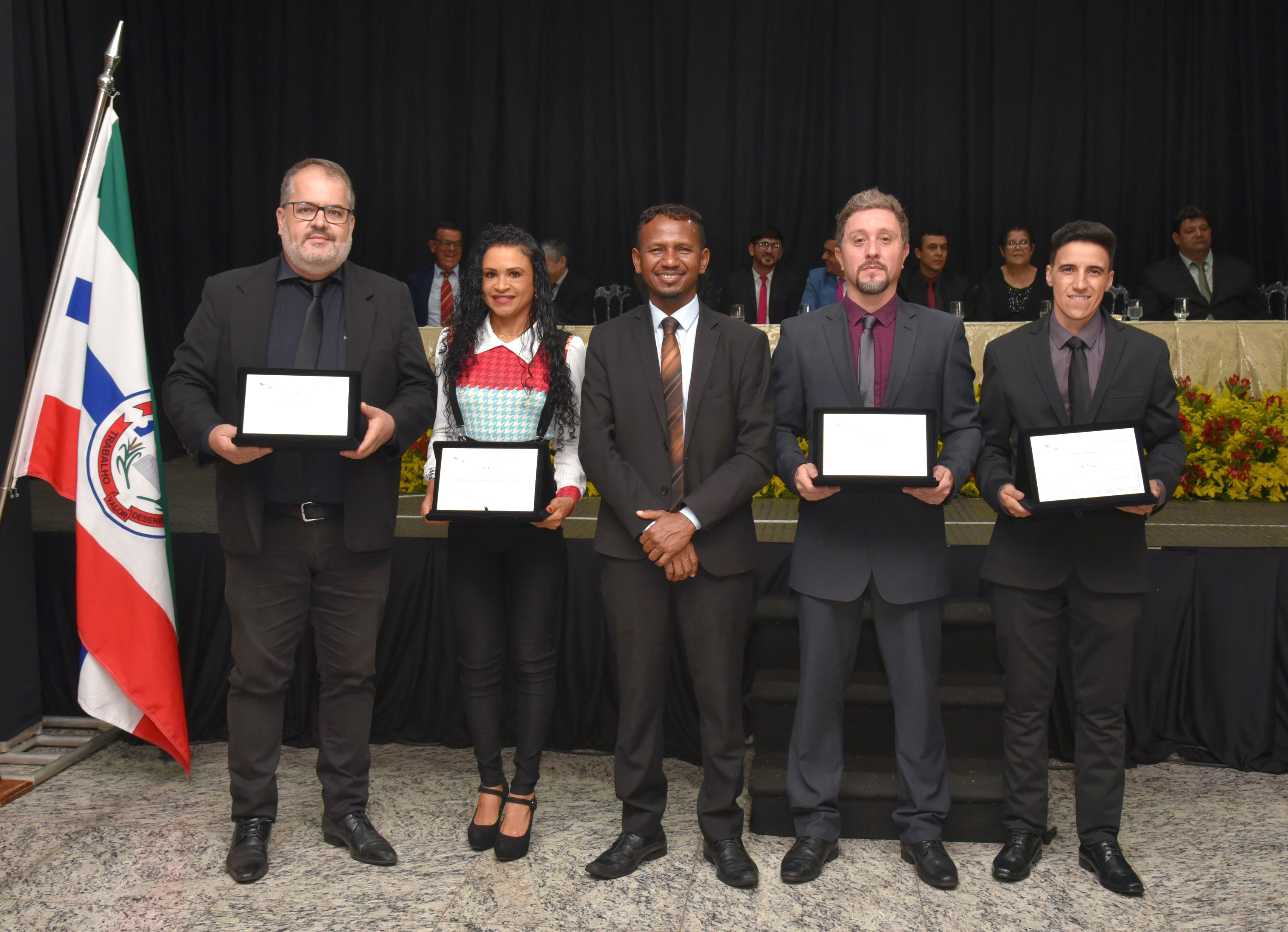 Câmara homenageia 37 pessoas com os títulos de Boina de Ouro, Cidadania Honorária e Honra ao Mérito